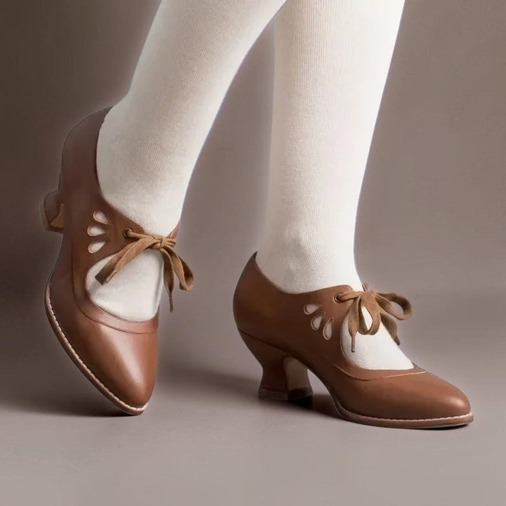 Danuta | Sznurowane Czółenka w Stylu Vintage