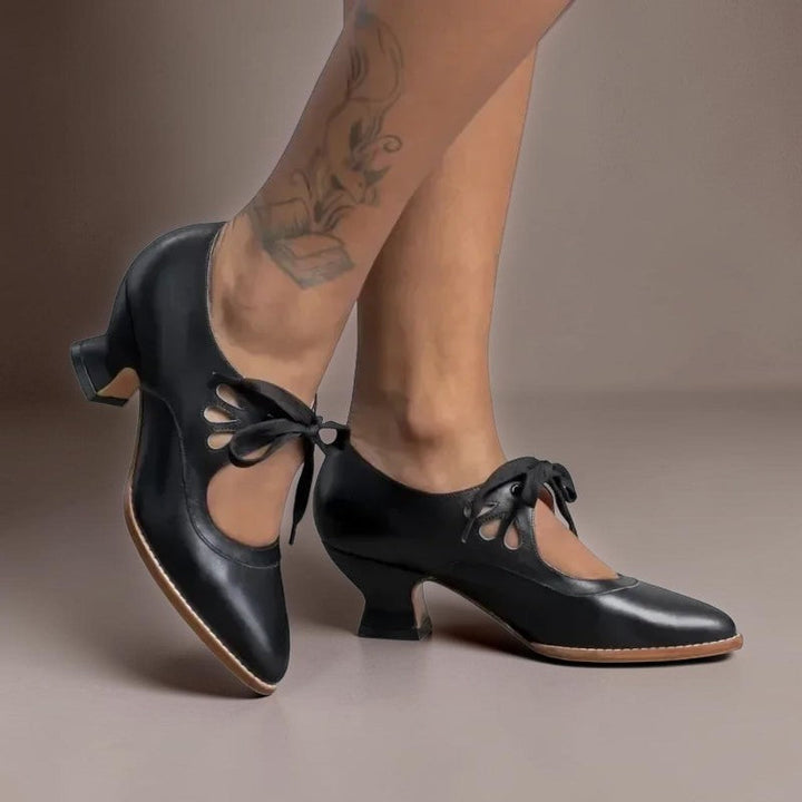 Danuta | Sznurowane Czółenka w Stylu Vintage